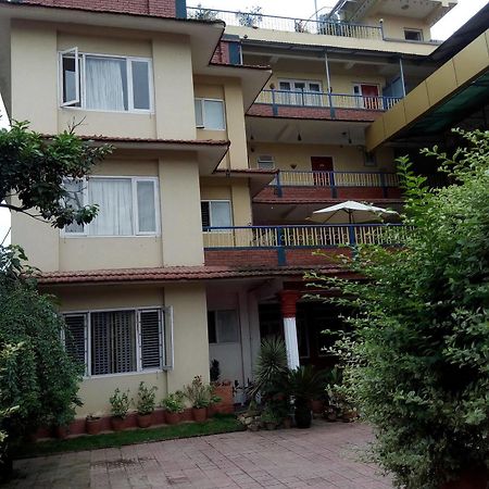 Amar Hotel Катманду Екстериор снимка