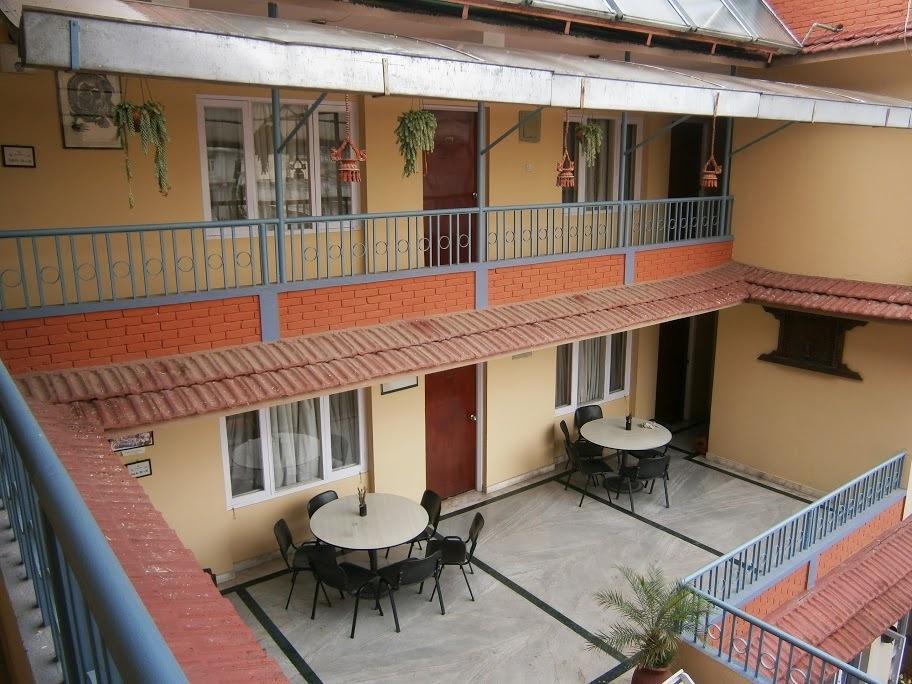 Amar Hotel Катманду Екстериор снимка