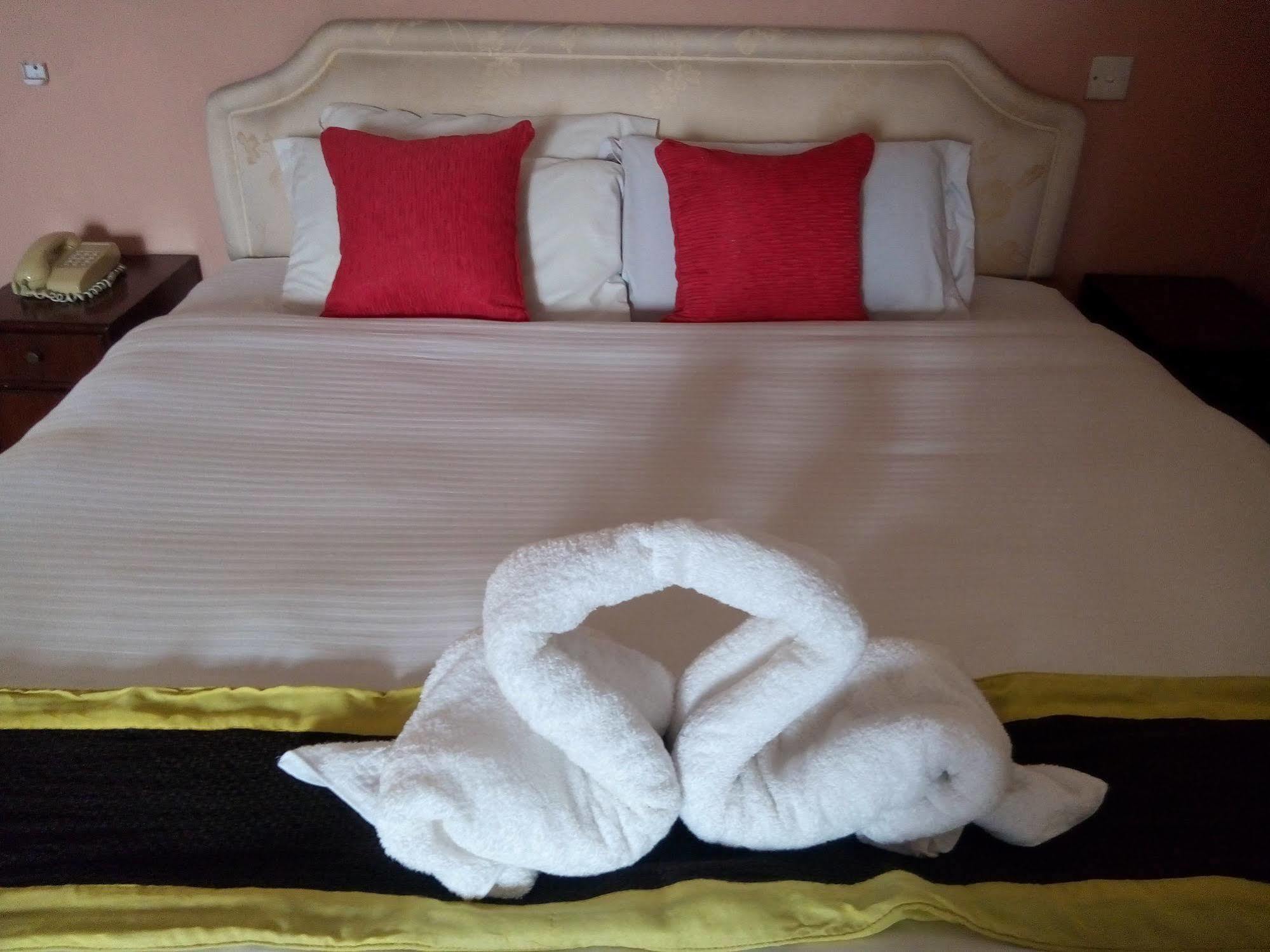 Amar Hotel Катманду Екстериор снимка